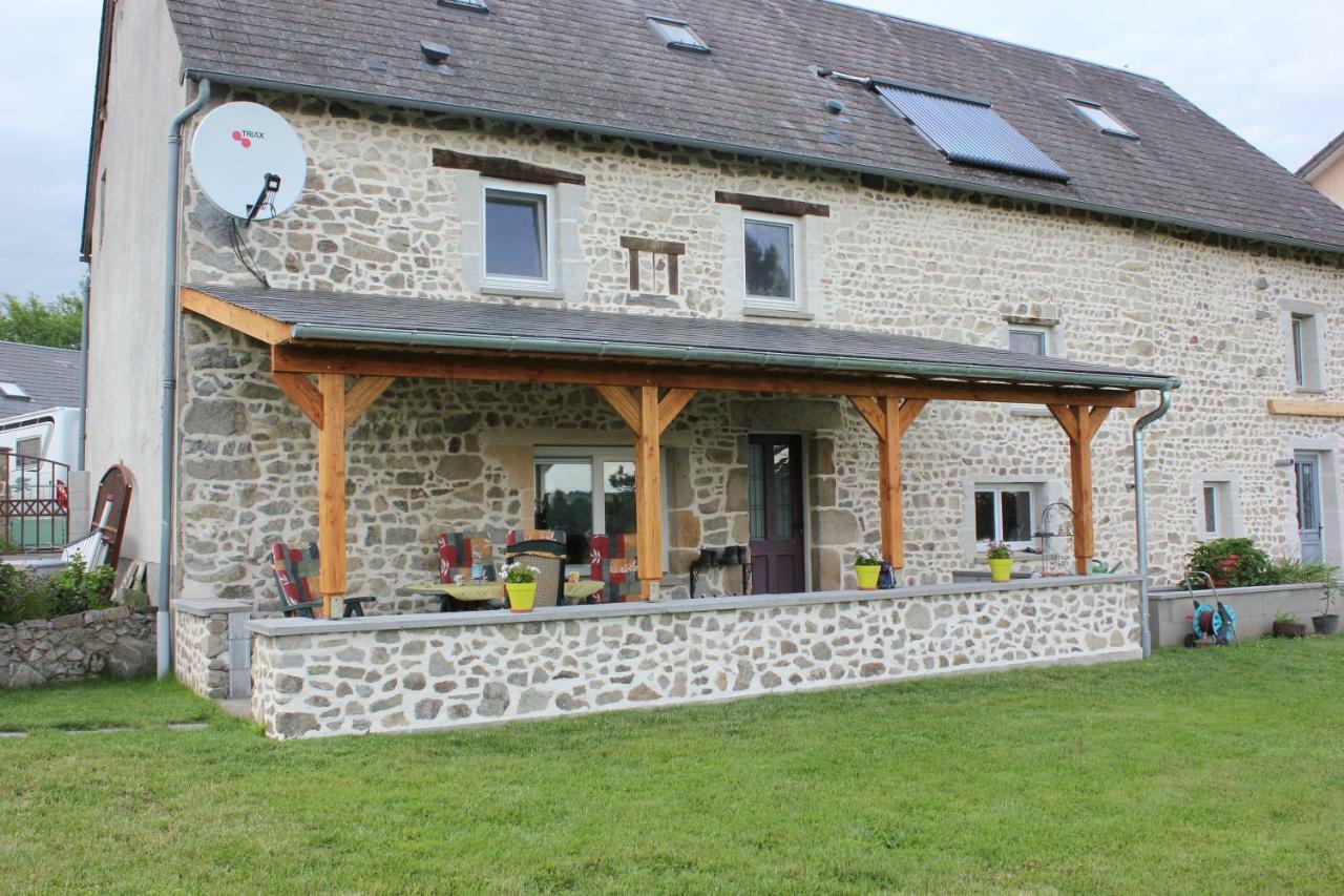 Maison Le Barrage Saint-Gervais-dʼAuvergne Exterior foto
